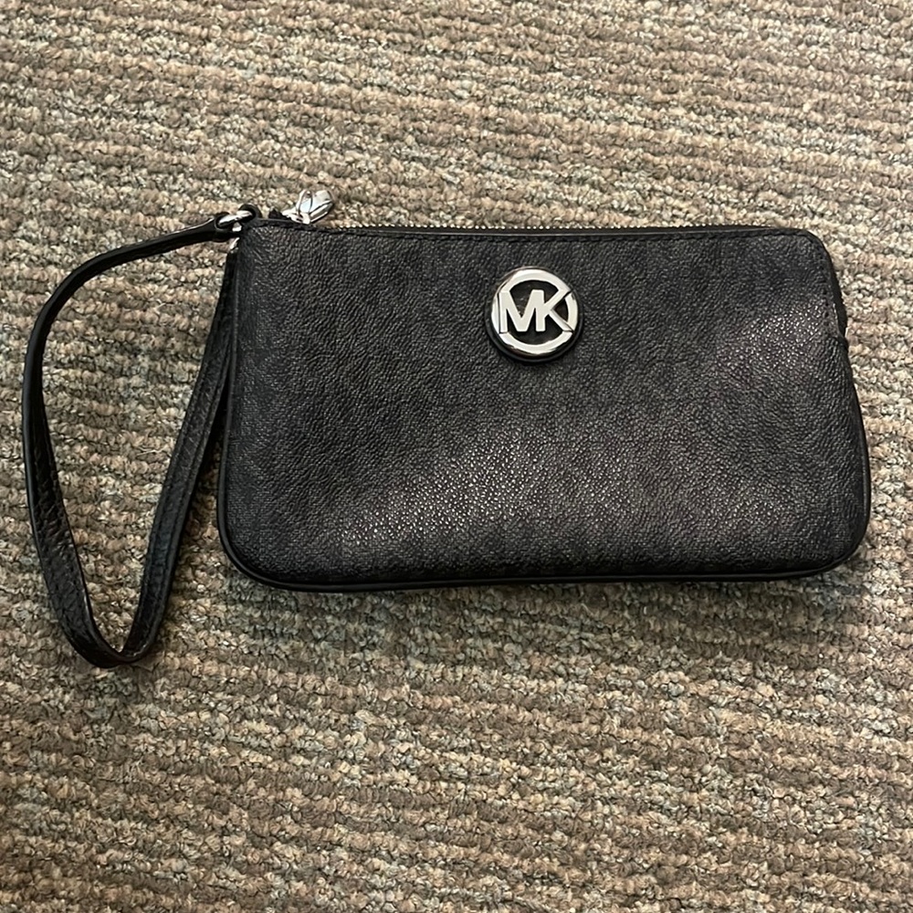 Michael Kors Wristlet Clutch Wallet